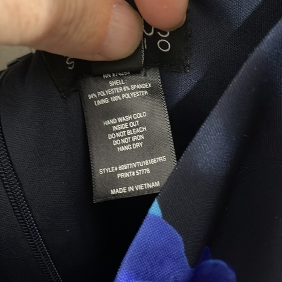 Enfocus Studio Floral Women's paneled dress, Size 8 - Picture 5 of 7